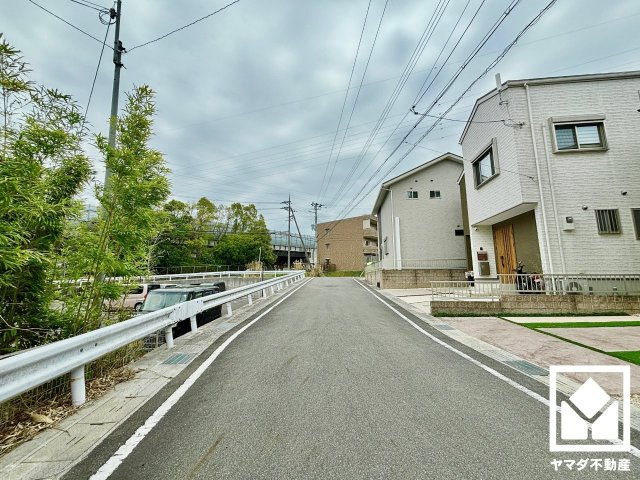 大津市石山寺４丁目　3期　6号地の前面道路含む現地写真