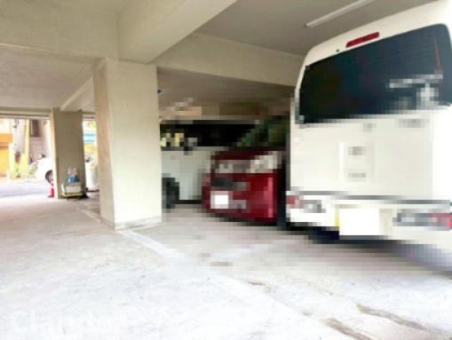 金町コーポB棟の駐車場|ドキドキの新生活も、安心してスタート。ぴったりの住まいを見つけませんか？クランディアが一緒に住まい選びをサポートします‼　まずは、お気軽にお問合せください　＃クランディア