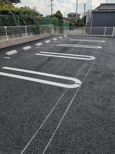 メゾン・フォーリストＢの駐車場