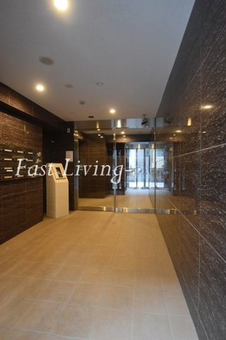 ラフィーネ音羽　西棟のロビー