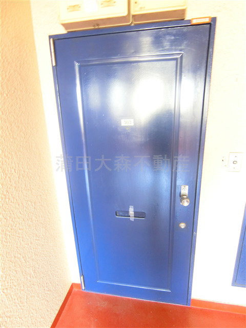 マンションふきの玄関