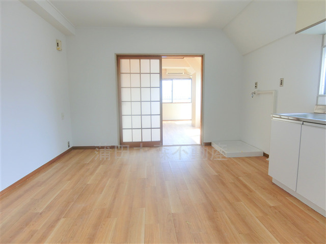 マンションふきの居間・リビング|洋室8帖