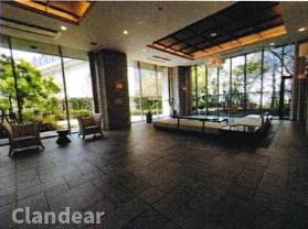 シャリエ小台リバーフォートのエントランス|ドキドキの新生活も、安心してスタート。ぴったりの住まいを見つけませんか？クランディアが一緒に住まい選びをサポートします‼　まずは、お気軽にお問合せください　＃クランディア