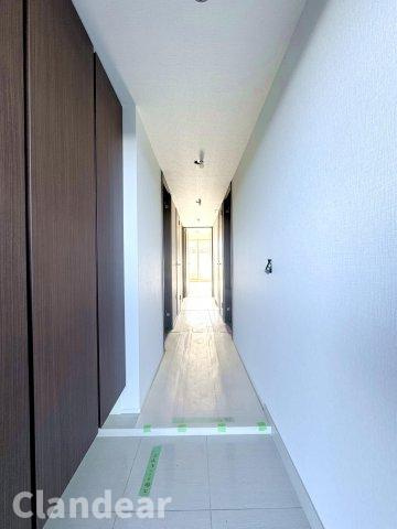 シャリエ小台リバーフォートの玄関|ドキドキの新生活も、安心してスタート。ぴったりの住まいを見つけませんか？クランディアが一緒に住まい選びをサポートします‼　まずは、お気軽にお問合せください　＃クランディア