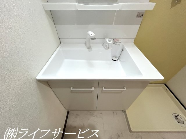 【洗面所】 | リーガル塚本第６ | シャワー付洗面化粧台新調