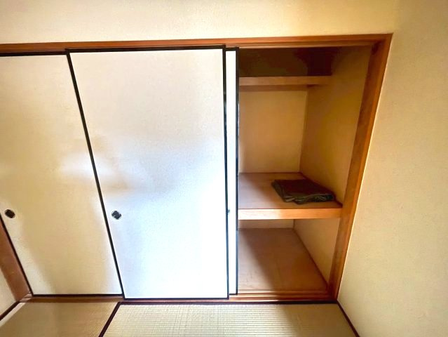聖ソレアードA棟の収納
