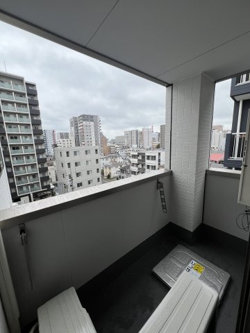 【バルコニー】