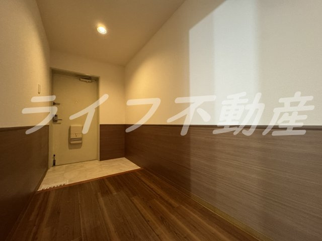 レジェーロ永和の玄関|明るい玄関です