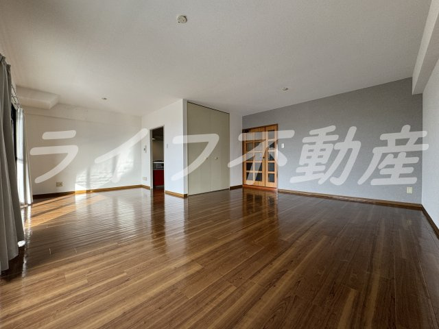 レジェーロ永和の居間・リビング|ゆったり過ごせるリビングです