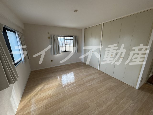 レジェーロ永和の寝室|ゆとりの広さです