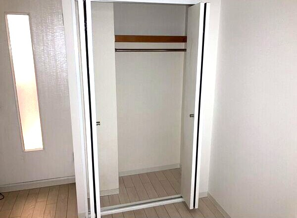 アパートメントハウスフォーナインの収納