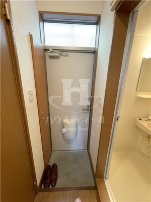 【玄関】 | ロイヤル王子神谷 | 別号室参考写真です