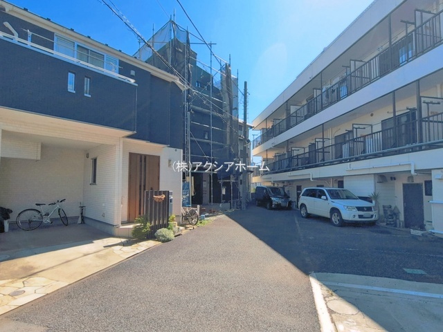 所沢市若狭4丁目・全1棟　新築一戸建　～3階建て～の前面道路含む現地写真|現地写真（2026年7月29日撮影）