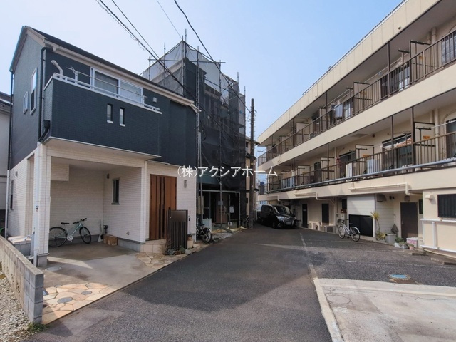 所沢市若狭4丁目・全1棟　新築一戸建　～3階建て～の前面道路含む現地写真|現地写真（2026年3月13日撮影）