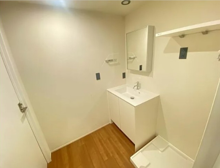 アトリオフラッツ三軒茶屋North　フリーレント　礼金０　最上階　角部屋の洗面所