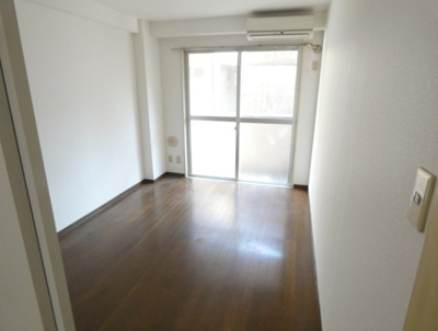 【居間・リビング】 | エメロード