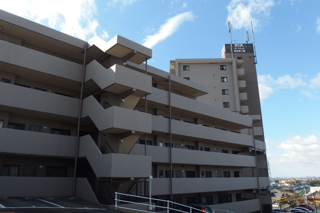 ダイアパレス岡崎南公園の外観