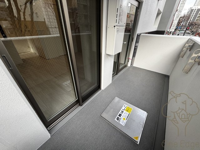 セレニテ東梅田アリエのバルコニー