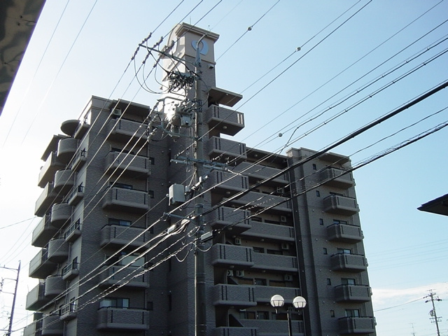 ハートヒルズ末広の外観