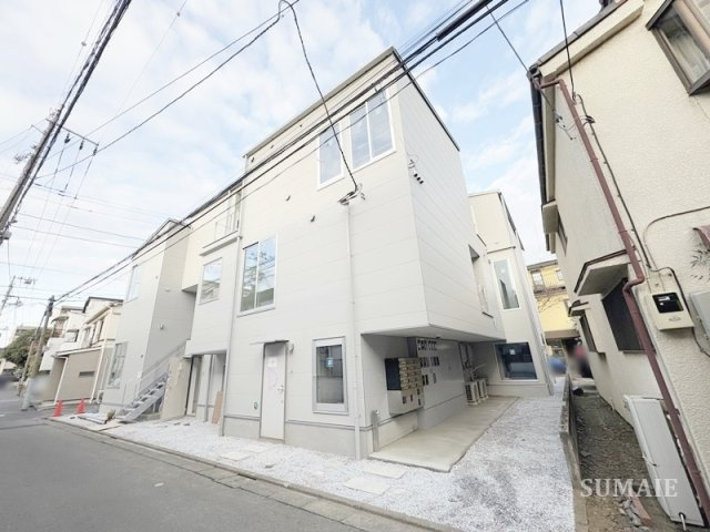 ＣＯＬＬＡＧＥ　ＨＯＵＳＥの外観|外観です