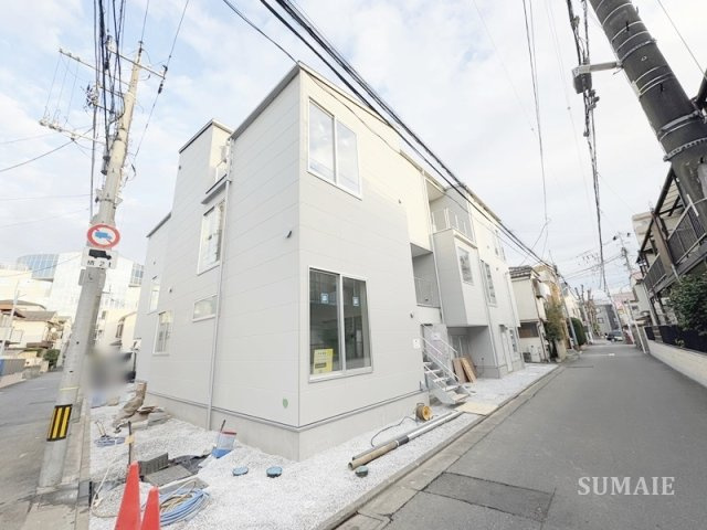 ＣＯＬＬＡＧＥ　ＨＯＵＳＥの外観|外観です