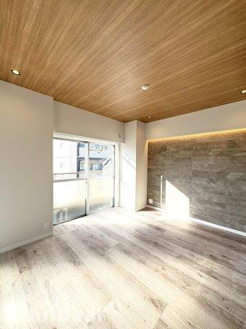 サンサーラ第二吾妻橋の居間・リビング|ドキドキの新生活も、安心してスタート。ぴったりの住まいを見つけませんか？クランディアが一緒に住まい選びをサポートします‼　まずは、お気軽にお問合せください　＃クランディア