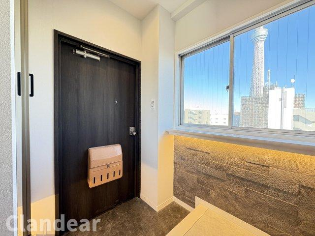 サンサーラ第二吾妻橋の玄関|ドキドキの新生活も、安心してスタート。ぴったりの住まいを見つけませんか？クランディアが一緒に住まい選びをサポートします‼　まずは、お気軽にお問合せください　＃クランディア