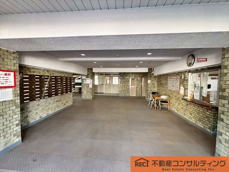 シャトー西宮のエントランス