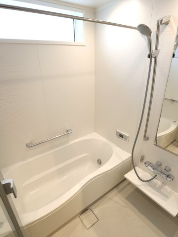 御薗宇戸建ての浴室