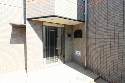 【エントランス】 | ローランつるみ