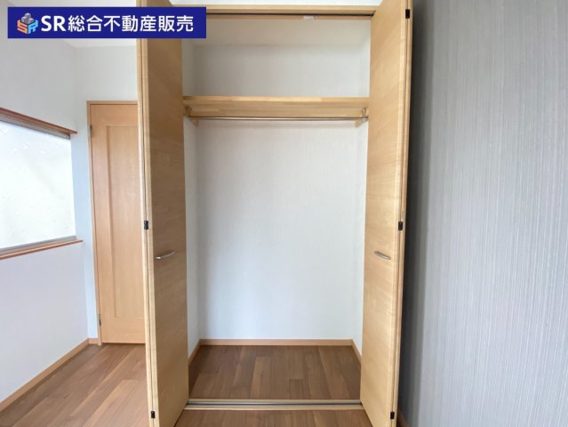稲葉1丁目中古戸建の寝室|落ち着いて過ごせるお部屋なので、寝室にいかがでしょうか