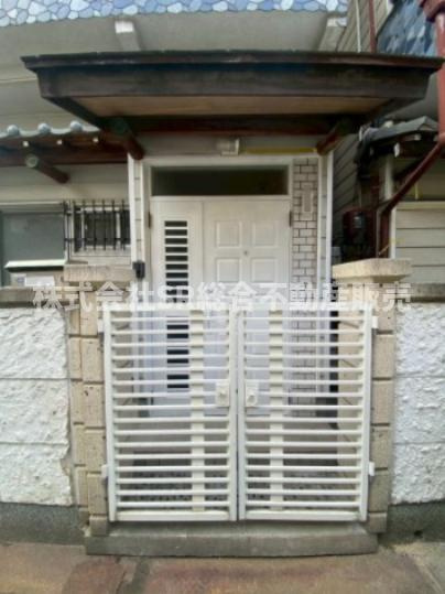 稲葉1丁目中古戸建の玄関|毎日通る玄関はこちらです