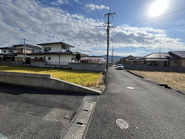 竹原町土地の前面道路含む現地写真