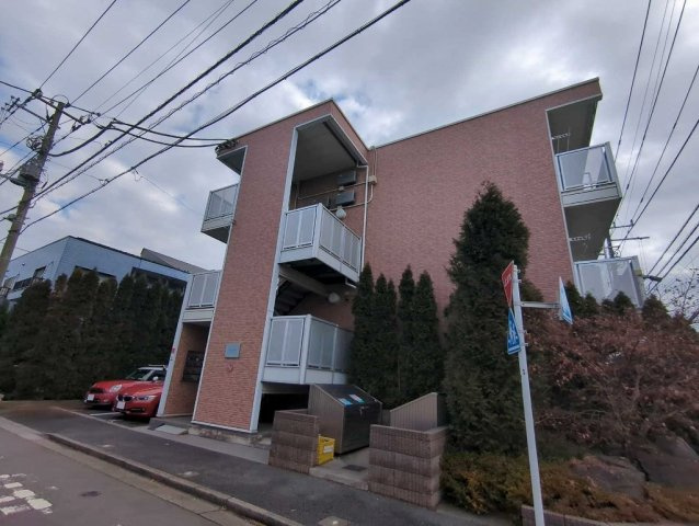 レオパレスけやきの外観