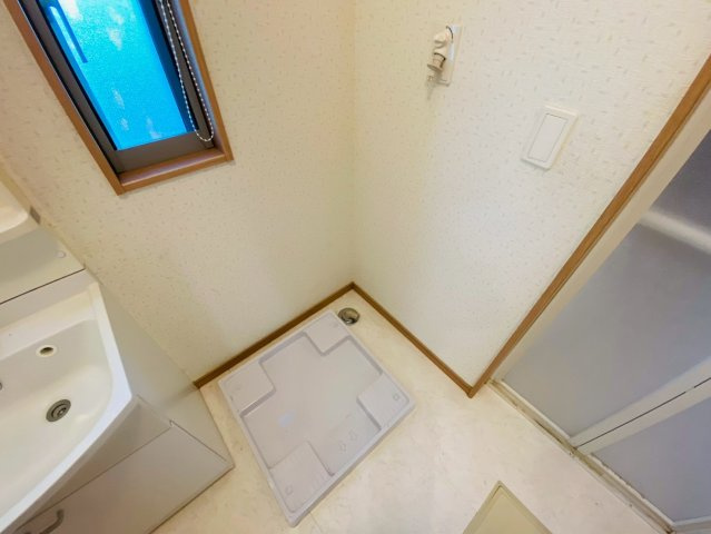 八街ほ　中古戸建のランドリースペース