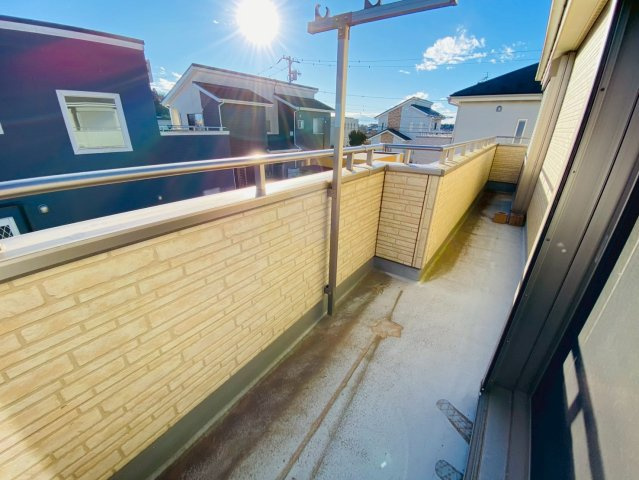 八街ほ　中古戸建のバルコニー