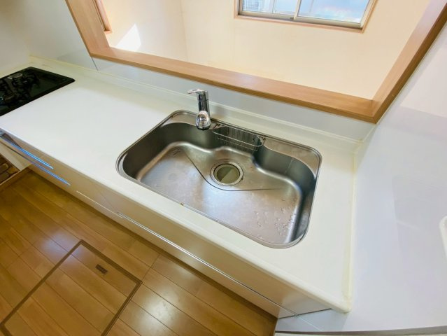 八街ほ　中古戸建のキッチン