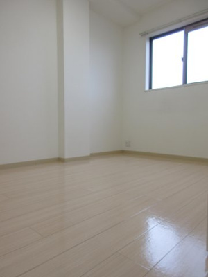 【内装】 | サンフォレスタ西古松