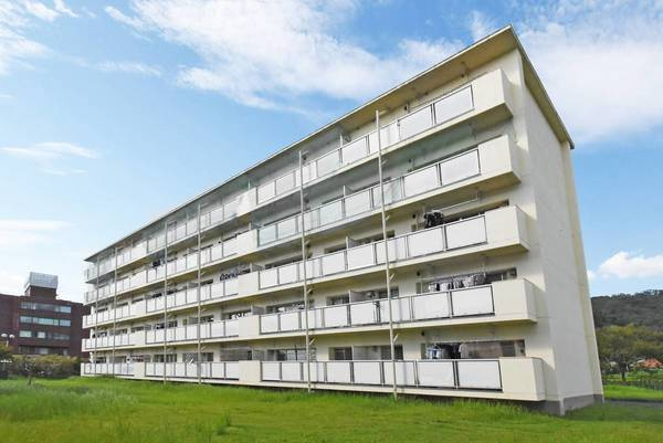 ビレッジハウス北条2号棟の外観