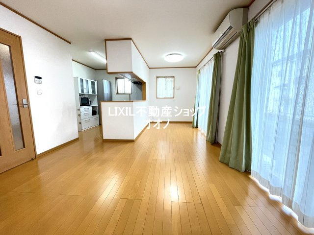 【居間・リビング】 | 加須市大越　中古一戸建