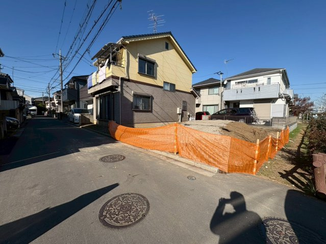 川越市砂　新築分譲　東武東上線『新河岸駅』徒歩12分　【高階小学区】の前面道路含む現地写真