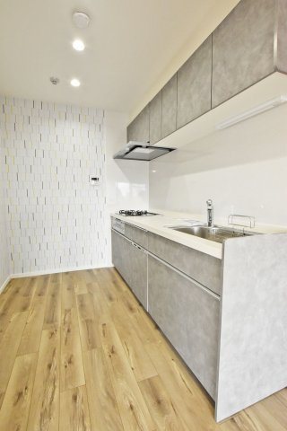 ソルディオ武庫之荘本町のキッチン|食洗機付きのキッチンです。ご家族が多い方でも、効率よく作業を進めることができるため、家事の時短に繋がります。