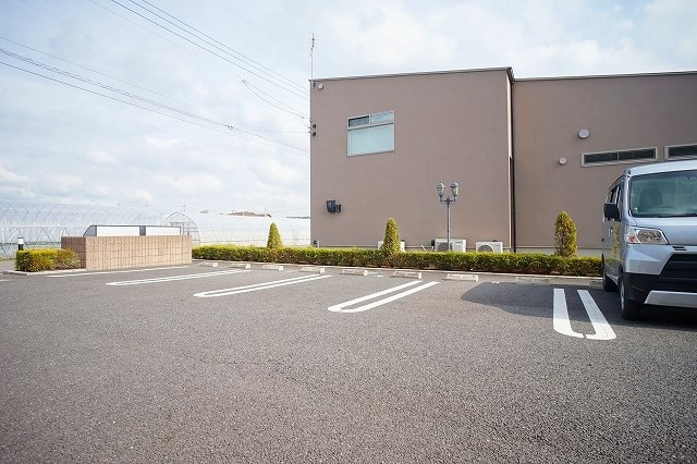 ルピナス・グリーン　Ａの駐車場