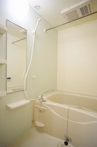 ルピナス・グリーン　Ａの浴室