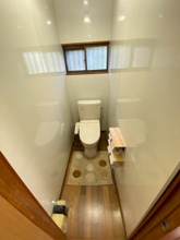 【トイレ】 | 会社寮・事務所利用可！駐車12台OKの大型戸建て