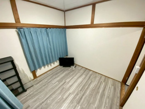 【洋室】 | 会社寮・事務所利用可！駐車12台OKの大型戸建て