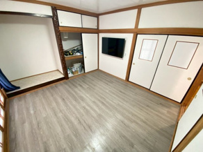 【洋室】 | 会社寮・事務所利用可！駐車12台OKの大型戸建て