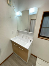 【独立洗面台】 | 会社寮・事務所利用可！駐車12台OKの大型戸建て