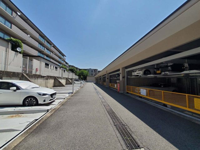 【駐車場】 | サンシティ桂坂ロイヤル弐番館　