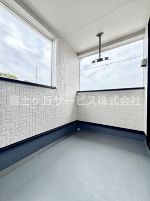 【バルコニー】 | 沼津市大岡 33期 新築一戸建て 1号棟 | 陽当たり良好なバルコニーです